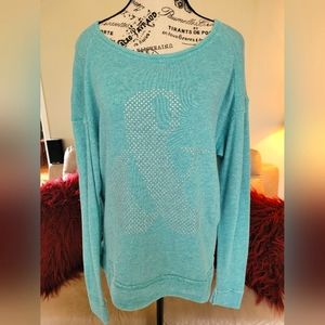 Womans adorable sweatshirt. Size medium.